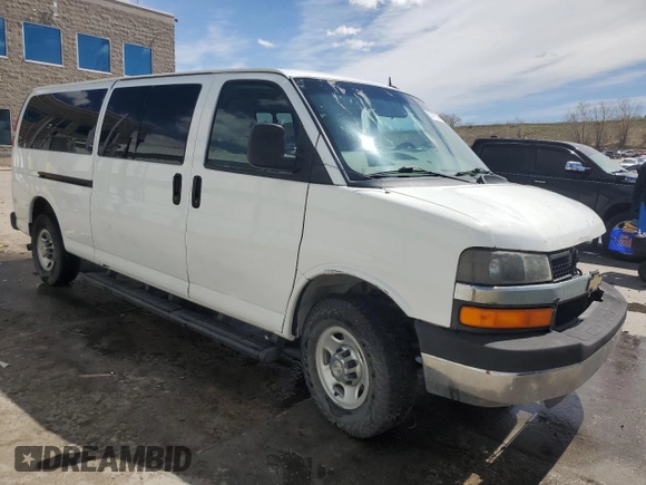 2015 Chevrolet Express Passenger LT с VIN 1GAZG1FG4F1146801, выставлен на аукционе Copart как лот 53570305 с пробегом 144 481 миль миль и Списание • Salvage title. История ставок и продаж доступна на DreamBid. Изображение 4.