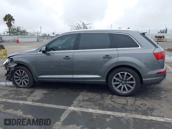 2017 Audi Q7 Premium Plus with VIN WA1LAAF71HD054278, listed as a IAAI auction lot 41391066 with 100,201 mi miles. Bid and sale history available at carsss.com. Image 14.