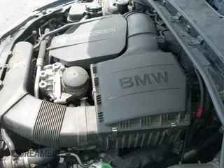 2011 BMW 3 Series 335i с VIN WBAPM5C54BE577169, выставлен на аукционе IAAI как лот 42681403 с пробегом 176 523 миль миль и . История ставок и продаж доступна на DreamBid. Изображение 19.