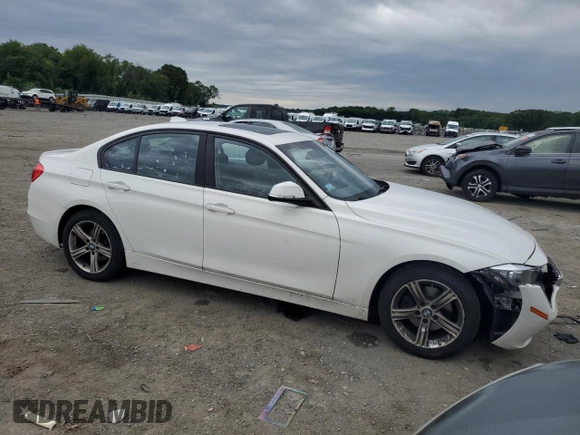 2015 BMW 3 Series 320i xDrive z VIN WBA3C3C58FP664511, wystawiony jako Copart lot #62542575 z przebiegiem 62 084 mil mil oraz Czysty tytuł • Clean title. Historia ofert i sprzedaży dostępna na DreamBid. Obrazek 4.