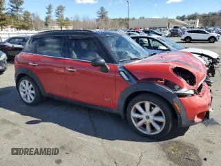 2013 MINI Countryman S ALL4 with VIN WMWZC5C57DWP34038, listed as a Copart auction lot 48013055 with 141,751 mi miles and Salvage Title. Bid and sale history available at DreamBid. Image 4.
