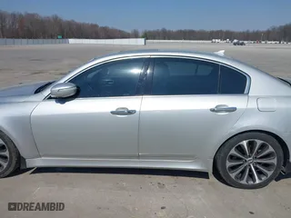 2013 Hyundai Genesis 5.0L R-Spec with VIN KMHGC4DH1DU233537, listed as a IAAI auction lot 41796310 with 170,220 mi miles. Bid and sale history available at carsss.com. Image 14.