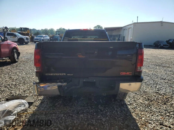 2008 GMC Sierra 2500HD SLT with VIN 1GTHK23638F158477, listed as a Copart auction lot 55739035 with 288,960 mi miles and Salvage title. Bid and sale history available at DreamBid. Image 6.