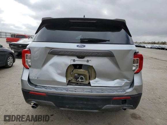 2024 Ford Explorer XLT with VIN 1FMSK7DHXRGA32630, listed as a Copart auction lot 45739405 with 885 mi miles and Salvage Title. Bid and sale history available at carsss.com. Image 6.