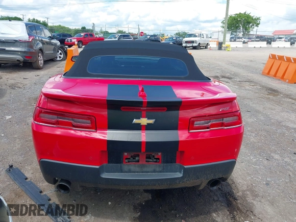 2015 Chevrolet Camaro LT z VIN 2G1FF3D36F9198136, wystawiony jako IAAI lot #42235576 z przebiegiem 168 611 mil mil oraz . Historia ofert i sprzedaży dostępna na DreamBid. Obrazek 16.