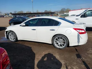 2011 Nissan Maxima 3.5 SV w/Sport Pkg with VIN 1N4AA5AP9BC869360, listed as a IAAI auction lot 41977873 with 122,837 mi miles. Bid and sale history available at carsss.com. Image 15.