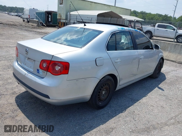 2007 Volkswagen Jetta Wolfsburg Edition with VIN 3VWEF71K37M190751, listed as a IAAI auction lot 42817092 with Not provided miles and . Bid and sale history available at DreamBid. Image 4.