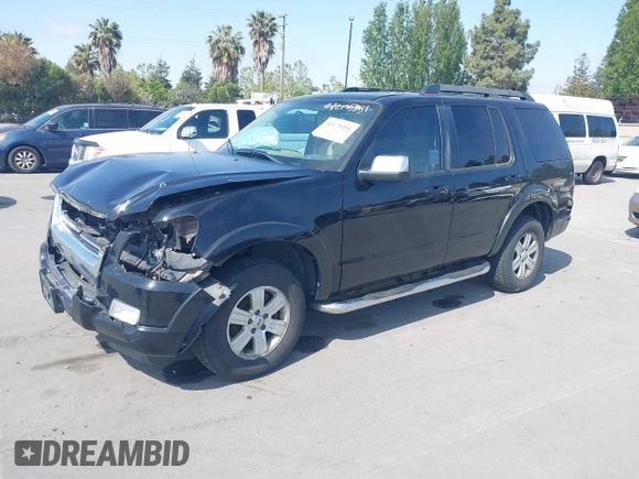 2010 Ford Explorer XLT with VIN 1FMEU7DE4AUA73161, listed as a IAAI auction lot 42175351 with 178,936 mi miles. Bid and sale history available at carsss.com. Image 2.