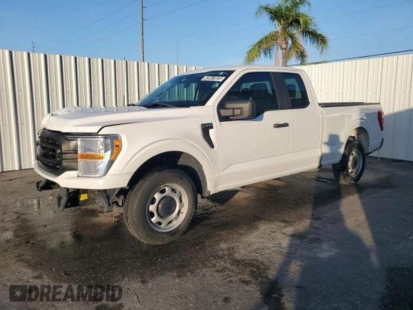 2022 Ford F-150 XL with VIN 1FTEX1CB2NKE64553, listed as a Copart auction lot 62641825 with 37,988 mi miles and Clean title. Bid and sale history available at DreamBid. Image 1.