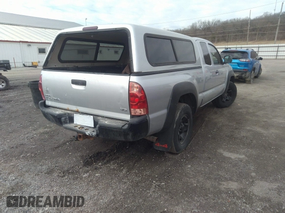 2008 Toyota Tacoma with VIN 5TEUU42N08Z469915, listed as a IAAI auction lot 41807203 with 177,699 mi miles and . Bid and sale history available at DreamBid. Image 4.