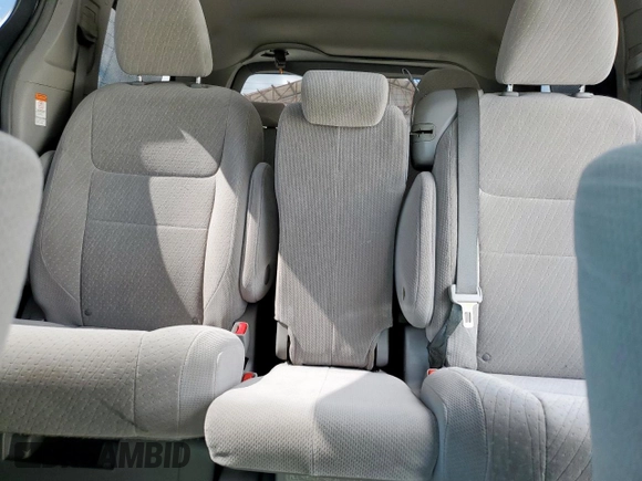 2017 Toyota Sienna LE Auto Access Seat with VIN 5TDKZ3DC2HS866571, listed as a Copart auction lot 62213225 with 215,638 mi miles and Salvage title. Bid and sale history available at DreamBid. Image 10.