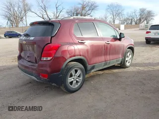 2017 Chevrolet Trax LT with VIN 3GNCJPSB5HL262068, listed as a IAAI auction lot 41437329 with 132,559 mi miles. Bid and sale history available at carsss.com. Image 4.