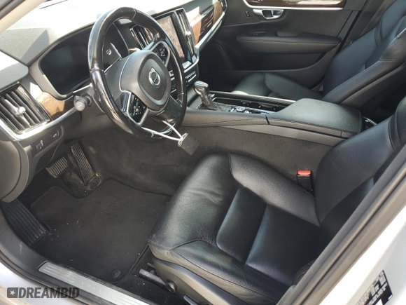 2017 Volvo S90 Momentum with VIN YV1102AK2H1010982, listed as a Copart auction lot 78193174 with 0 mi miles and Non Repairable. Bid and sale history available at carsss.com. Image 7.