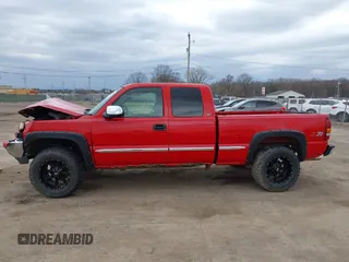 2000 GMC Sierra 1500 SLE with VIN 1GTEK19T3YZ153062, listed as a IAAI auction lot 41827424 with Not Provided miles and . Bid and sale history available at DreamBid. Image 15.