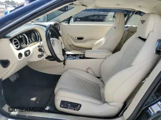 2017 Bentley Continental GT V8 z VIN SCBGT3ZA4HC059536, wystawiony jako Copart lot #60606975 z przebiegiem 24 362 mil mil oraz Szkoda całkowita • Salvage title. Historia ofert i sprzedaży dostępna na DreamBid. Obrazek 7.