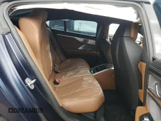 2024 BMW M8 Competition z VIN WBSGV0C05RCR13661, wystawiony jako Copart lot #71077114 z przebiegiem Nie podano mil oraz Szkoda całkowita • Salvage title. Historia ofert i sprzedaży dostępna na DreamBid. Obrazek 10.