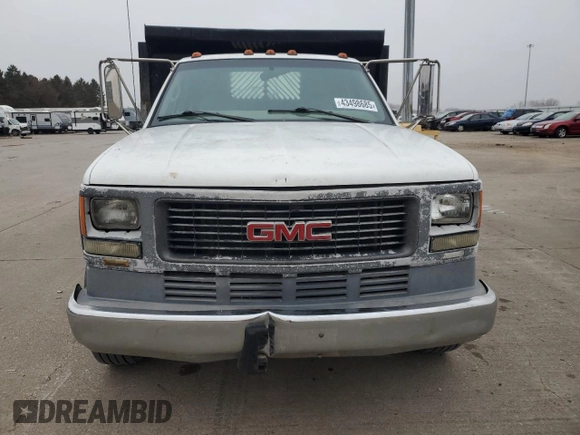 2001 GMC Sierra 1500 with VIN 3GDKC34GX1M100674, listed as a Copart auction lot 43498685 with 140,259 mi miles and Salvage Title. Bid and sale history available at DreamBid. Image 5.
