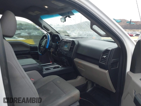 2016 Ford F-150 XLT z VIN 1FTEW1EF7GKF94575, wystawiony jako IAAI lot #42209727 z przebiegiem 307 854 mil mil oraz . Historia ofert i sprzedaży dostępna na DreamBid. Obrazek 5.