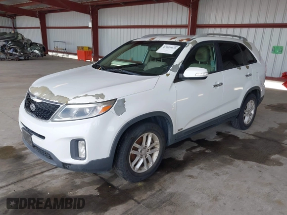 2015 Kia Sorento LX with VIN 5XYKTCA6XFG560437, listed as a IAAI auction lot 42009024 with 191,811 mi miles. Bid and sale history available at carsss.com. Image 17.