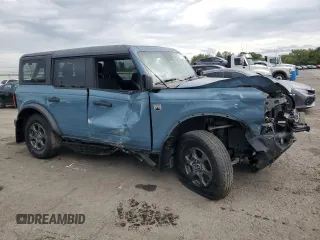 2021 Ford Bronco z VIN 1FMEE5BP8MLA68271, wystawiony jako Copart lot #72126884 z przebiegiem 36 942 mil mil oraz Szkoda całkowita • Salvage title. Historia ofert i sprzedaży dostępna na DreamBid. Obrazek 4.