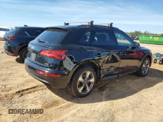2020 Audi Q5 Premium with VIN WA1ANAFY9L2085142, listed as a Copart auction lot 50261515 with 38,477 mi miles and Salvage Title. Bid and sale history available at carsss.com. Image 3.