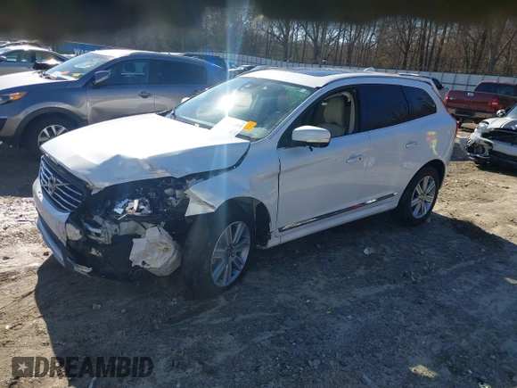 2017 Volvo XC60 Inscription with VIN YV440MDU1H2036136, listed as a IAAI auction lot 41481058 with 1 mi miles. Bid and sale history available at carsss.com. Image 17.