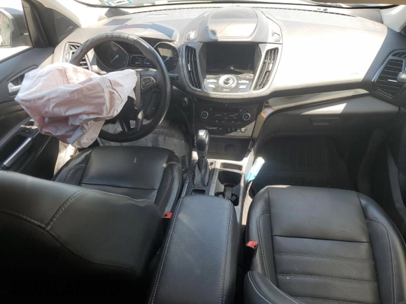 2019 Ford Escape Titanium с VIN 1FMCU9J91KUC57176, выставлен на аукционе Copart как лот 59131665 с пробегом Не указан миль и Списание • Salvage title. История ставок и продаж доступна на DreamBid. Изображение 8.