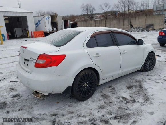 2012 Suzuki Kizashi SE with VIN JS2RF9A37C6100123, listed as a IAAI auction lot 41523931 with 127,363 mi miles. Bid and sale history available at carsss.com. Image 4.