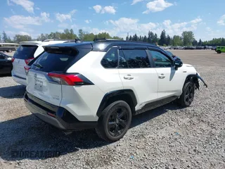 2021 Toyota RAV4 Hybrid XSE with VIN 4T3E6RFV9MU040817, listed as a IAAI auction lot 42182773 with 39,438 mi miles and . Bid and sale history available at DreamBid. Image 4.