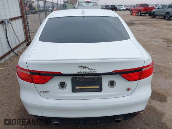 2016 Jaguar XF S with VIN SAJBG4BV6GCY06777, listed as a IAAI auction lot 41439170 with 63,313 mi miles. Bid and sale history available at carsss.com. Image 16.