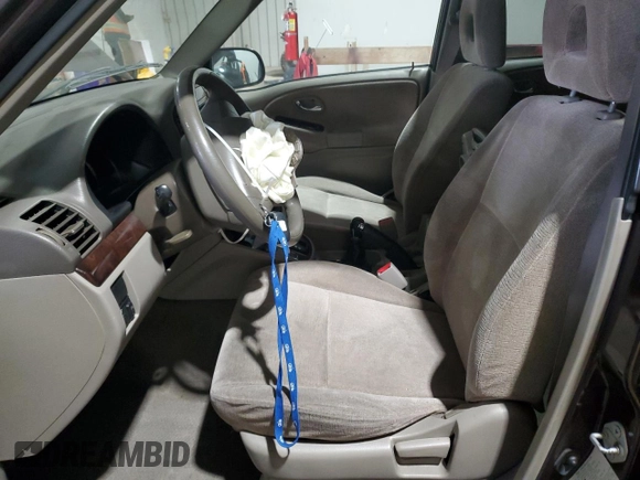 2003 Suzuki XL7 Touring with VIN JS3TX92V334101330, listed as a Copart auction lot 87790235 with 78,383 mi miles and Salvage Title. Bid and sale history available at DreamBid. Image 7.