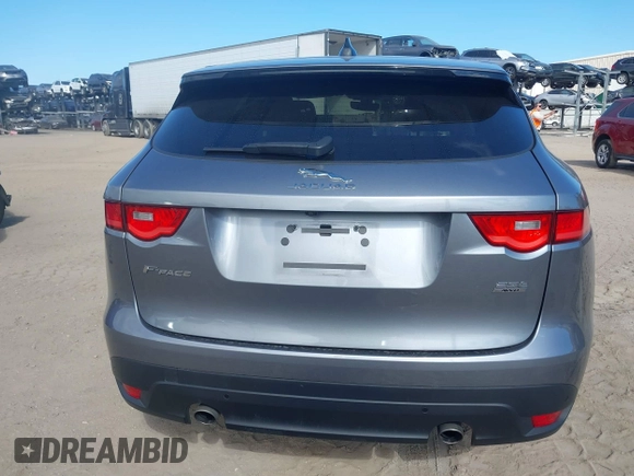 2020 Jaguar F-Pace 25t Prestige z VIN SADCK2FXXLA660346, wystawiony jako IAAI lot #41482264 z przebiegiem 36 160 mil mil oraz . Historia ofert i sprzedaży dostępna na DreamBid. Obrazek 16.