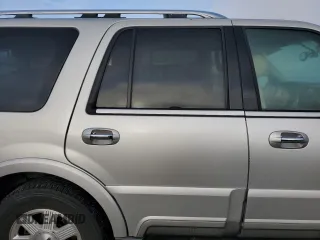 2003 Lincoln Navigator Luxury with VIN 5LMFU28R03LJ41143, listed as a Copart auction lot 49954945 with 79,339 mi miles and Salvage title. Bid and sale history available at DreamBid. Image 10.