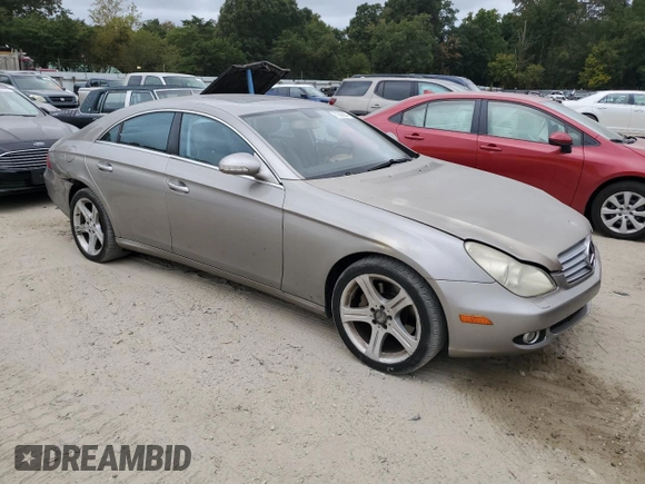 2007 Mercedes-Benz CLS-Class 5.5L with VIN WDDDJ72X77A086855, listed as a Copart auction lot 71226864 with 0 mi miles and Salvage Title. Bid and sale history available at carsss.com. Image 4.