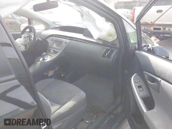 2014 Toyota Prius Four with VIN JTDKN3DU2E0362685, listed as a IAAI auction lot 41820346 with 186,394 mi miles and . Bid and sale history available at DreamBid. Image 5.