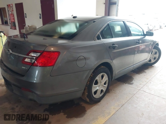 2015 Ford Police Interceptor с VIN 1FAHP2MK8FG122861, выставлен на аукционе IAAI как лот 42362351 с пробегом 80 646 миль миль и . История ставок и продаж доступна на DreamBid. Изображение 4.