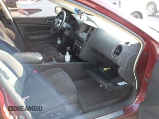 2009 Nissan Maxima SV with VIN 1N4AA51E19C841383, listed as a IAAI auction lot 42132774 with Not Provided miles and . Bid and sale history available at DreamBid. Image 5.
