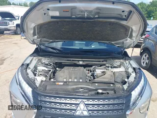 2024 Mitsubishi Eclipse Cross SE с VIN JA4ATWAA1RZ059079, выставлен на аукционе IAAI как лот 42732351 с пробегом 37 471 миль миль и . История ставок и продаж доступна на DreamBid. Изображение 10.