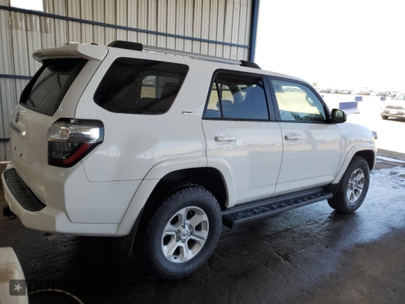 2022 Toyota 4Runner SR5 z VIN JTEMU5JR7N6001436, wystawiony jako Copart lot #58497904 z przebiegiem 48 364 mil mil oraz Czysty tytuł • Clean title. Historia ofert i sprzedaży dostępna na DreamBid. Obrazek 3.