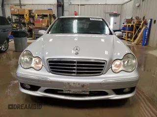 2007 Mercedes-Benz C 230 Sport with VIN WDBRF52H27F932115, listed as a Copart auction lot 62959505 with 154,449 mi miles and Clean title. Bid and sale history available at DreamBid. Image 5.