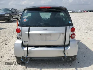 2015 Smart fortwo Passion z VIN WMEEJ3BA1FK793625, wystawiony jako Copart lot #47408555 z przebiegiem 66 795 mil mil oraz Szkody całkowita. Historia ofert i sprzedaży dostępna na DreamBid. Obrazek 6.