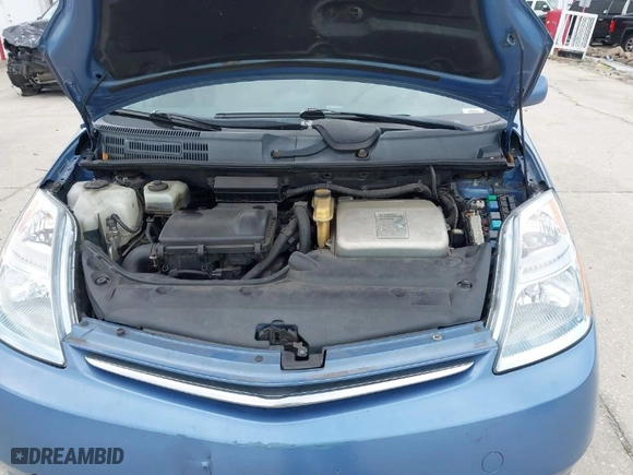 2008 Toyota Prius with VIN JTDKB20U587709026, listed as a IAAI auction lot 41981671 with 220,110 mi miles. Bid and sale history available at carsss.com. Image 6.