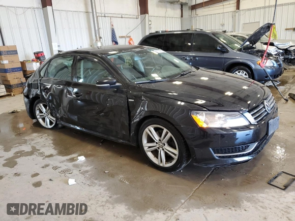 2014 Volkswagen Passat S w/Nav with VIN 1VWAP7A32EC021663, listed as a Copart auction lot 48789655 with 162,222 mi miles and Non Repairable. Bid and sale history available at carsss.com. Image 4.
