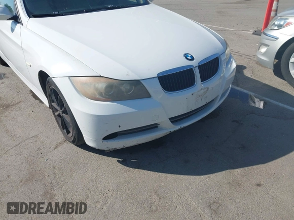 2008 BMW 3 Series 328i z VIN WBAVC53508FZ86427, wystawiony jako IAAI lot #42745902 z przebiegiem 173 327 mil mil oraz . Historia ofert i sprzedaży dostępna na DreamBid. Obrazek 16.