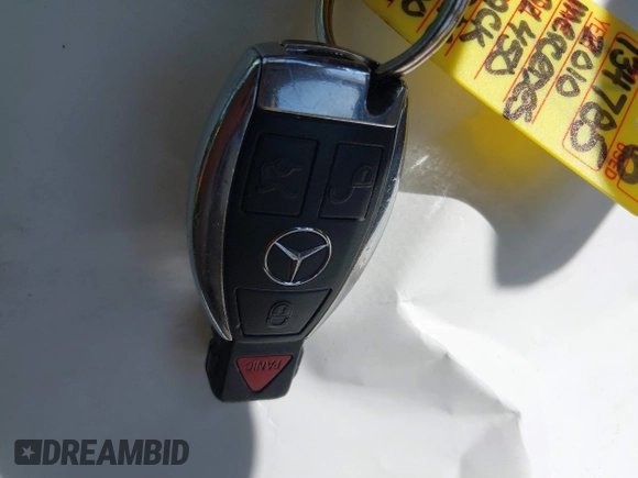 2010 Mercedes-Benz GL 450 with VIN 4JGBF7BE6AA618200, listed as a IAAI auction lot 42103939 with 122,175 mi miles and . Bid and sale history available at DreamBid. Image 11.