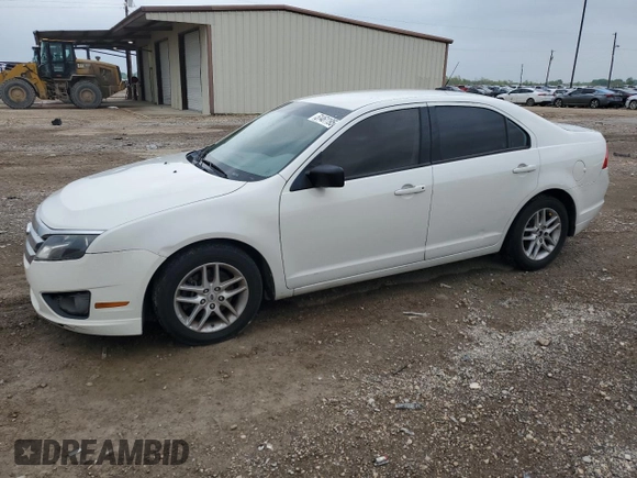 2011 Ford Fusion S with VIN 3FAHP0GAXBR298580, listed as a Copart auction lot 51461195 with 180,573 mi miles and Salvage Title. Bid and sale history available at carsss.com. Image 1.