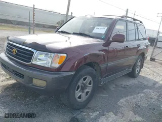 2000 Toyota Land Cruiser with VIN JT3HT05J3Y0086416, listed as a IAAI auction lot 41839573 with NaN miles. Bid and sale history available at carsss.com. Image 17.