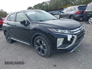2018 Mitsubishi Eclipse Cross SE z VIN JA4AT5AA4JZ048317, wystawiony jako IAAI lot #40069284 z przebiegiem 165 817 mil mil oraz . Historia ofert i sprzedaży dostępna na DreamBid. Obrazek 1.