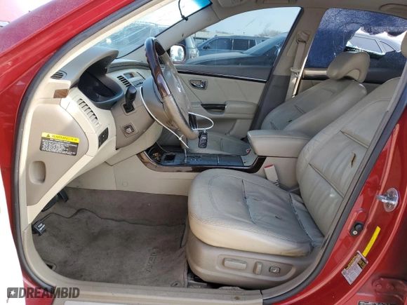 2011 Hyundai Azera Limited with VIN KMHFC4DF5BA552545, listed as a Copart auction lot 84218034 with 101,747 mi miles and Salvage Title. Bid and sale history available at carsss.com. Image 7.