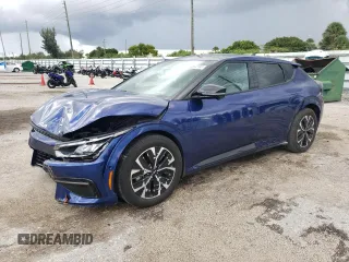 2023 Kia EV6 GT-Line with VIN KNDC4DLC0P5114866, listed as a Copart auction lot 70446214 with 3,038 mi miles and Salvage Title. Bid and sale history available at carsss.com. Image 1.